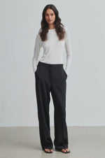 Load image into Gallery viewer, Evie Classic Trousers - Black
