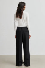 Load image into Gallery viewer, Evie Classic Trousers - Black
