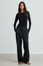 Load image into Gallery viewer, Evie Classic Trousers - Black
