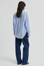 Load image into Gallery viewer, Almine Oversized Shirt - Frozen Fjord
