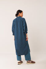 Load image into Gallery viewer, Oversized Shirt Dress
