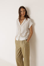 Load image into Gallery viewer, Lace Shirt - Crudo

