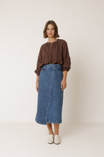 Load image into Gallery viewer, Double Gauze Lace Shirt - Chocolate

