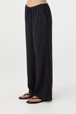 Load image into Gallery viewer, Rae Pant - Black
