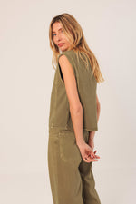 Load image into Gallery viewer, Boxy Twill Vest
