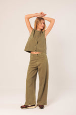 Load image into Gallery viewer, Boxy Twill Vest
