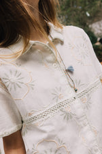 Load image into Gallery viewer, Floral Embroidered Shirt - Crudo
