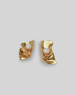 Load image into Gallery viewer, Naia Earrings

