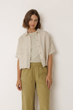 Load image into Gallery viewer, Crop Linen Shirt - Stone
