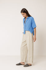 Load image into Gallery viewer, Crop Linen Shirt - Azul
