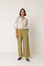 Load image into Gallery viewer, Mateo Straight Poplin Pant - Apple
