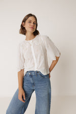 Load image into Gallery viewer, Boxy Shirt with Embroidery - White
