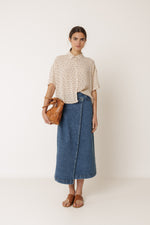 Load image into Gallery viewer, Oversize Block Print Shirt - Crudo
