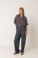 Load image into Gallery viewer, Oversize Block Print Shirt - Dark Blue
