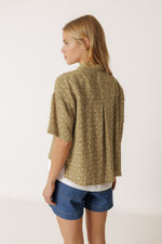 Load image into Gallery viewer, Oversize Block Print Shirt - Khaki
