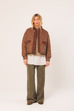 Load image into Gallery viewer, Retro Style Quilted Jacket
