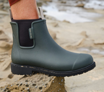 Load image into Gallery viewer, Merry People Bobbi Boot Forest Green
